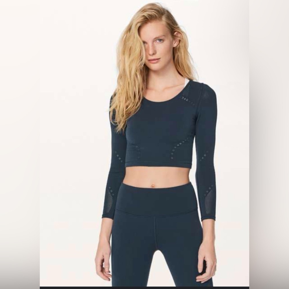 Lululemon Reveal Long Sleeve Crop Top